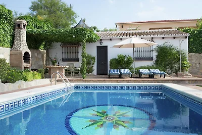 Gemütliche Villa mit Schwimmbad