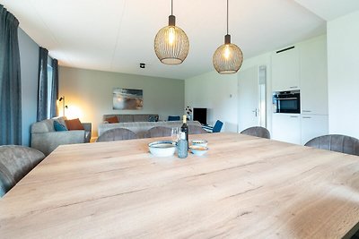 Modernes Ferienhaus in Scherpenisse mit Sauna