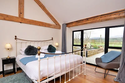 Luxe lodge met zwemspa voor 8 personen