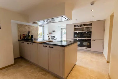Villa in Trois-Ponts mit Whirlpool