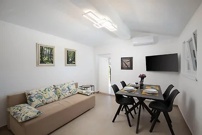 Villa met privézwembad en zomerkeuken