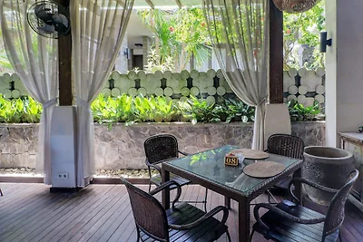 Soggiorno di lusso con balcone a Jimbaran