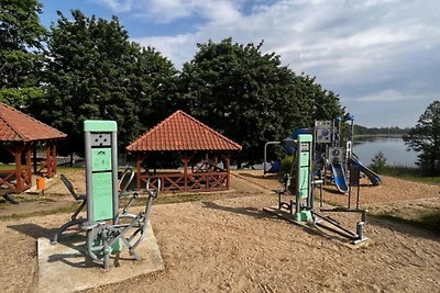 Ferienhaus mit Terrasse, direkt am See