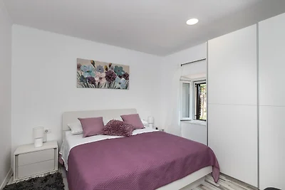 Holiday Home Monika - Two Bedroom Holiday Hom...