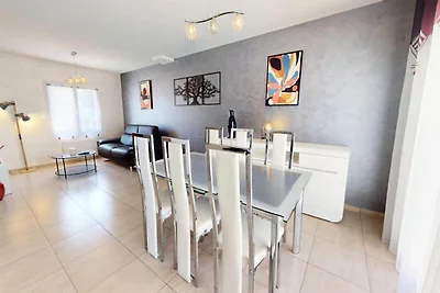 Villa in Saint-Gilles mit privatem Pool