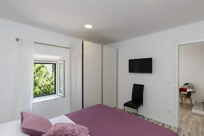 Holiday Home Monika - Two Bedroom Holiday Hom...