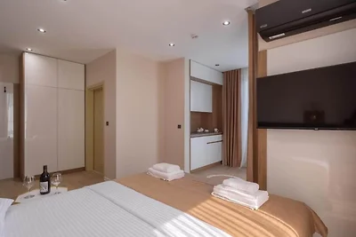 Sunday Hotel Dobra Voda – Standard-Studio