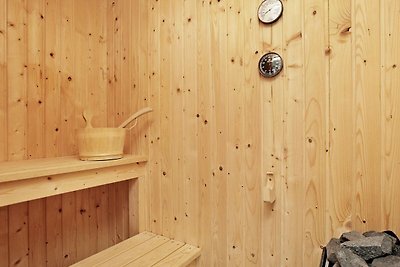 Ruhiges Ferienhaus in Blavand mit Sauna