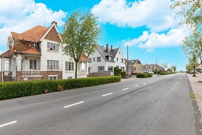 Zonnige vakantiewoning op 700 m van de zee in...