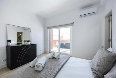 Wohnung in Portimão mit Meerblick