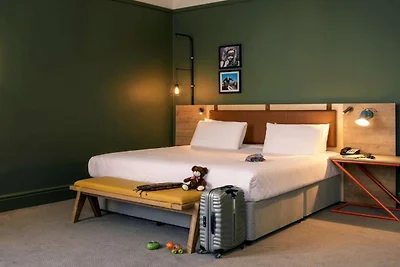 Bristol Grand Hotel by Sunday Junior Suite