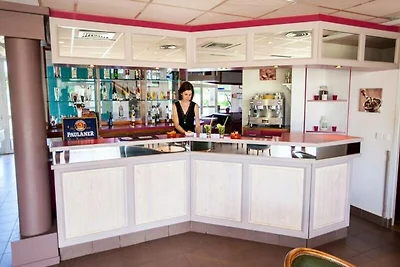 Wohnung in Cassen mit Pool & Jacuzzi