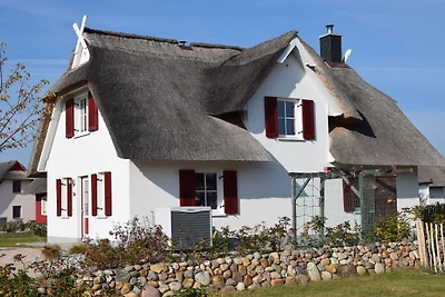 Vakantiehuis in Zierow met zwembad