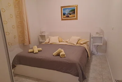 Apartments Gordana - One Bedroom Apartment wi...