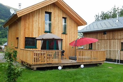 Uitnodigend chalet met sauna en whirlpool