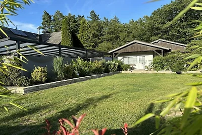 Dahlke met open haard en sauna