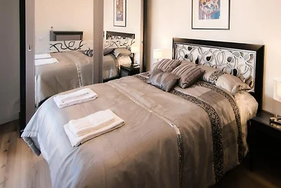 Wohnung in Roses mit Bergblick