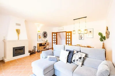 Villa in Galé mit Pool nahe Stränden