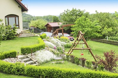 Schönes Ferienhaus in Lubin mit Garten