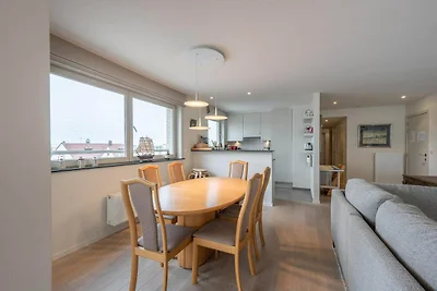 Geräumiges Eckapartment mit Meerblick