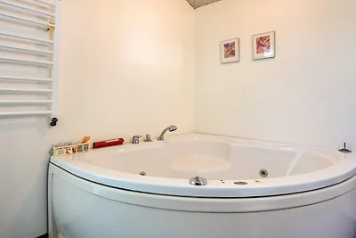 Luxuriöses Refugium mit Pool