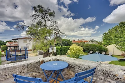 Villa in Sveti Lovreč met zwembad