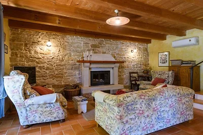 Ferienhaus in Rakalj mit Schwimmbecken