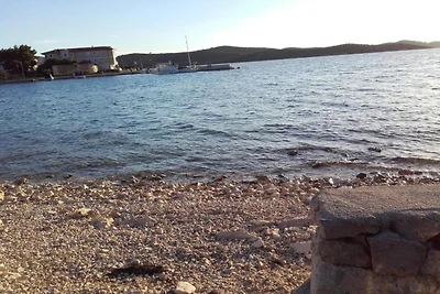 Appartamento a Zaboric vicino alla spiaggia