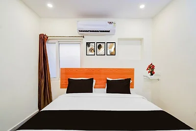 Super Hotel O Neredmet Road