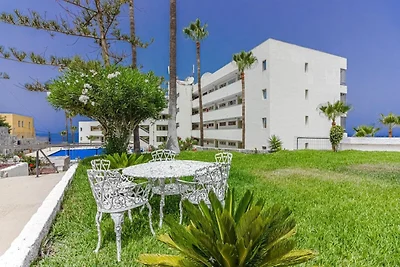 Attraktive Wohnung mit privatem Pool