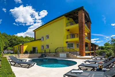 Villa in Brseč mit Schwimmbecken