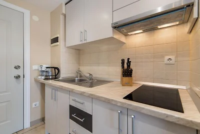Apartments Nmn - Studio Apartment with Balcon...