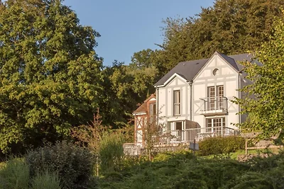 Elegante casa vacanze con piscina a Branville