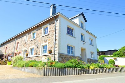 Möbliertes Ferienhaus in Tillet mit eigener...