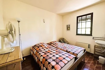 Villa in Valcros mit Pool und Meerblick