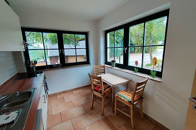 Spaziosa casa per vacanze con stufa a legna