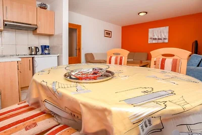 Aurel Suites- One Bedroom Apartment with...
