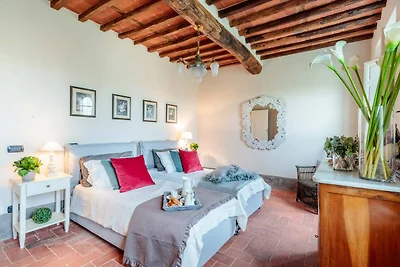 Villa vicino Lucca con forno e giardino