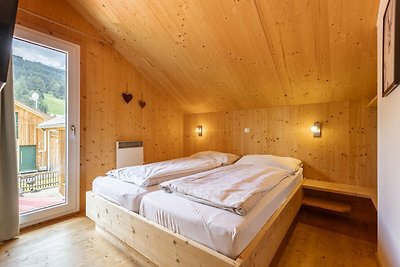 Chalet mit Whirlpool im Freien