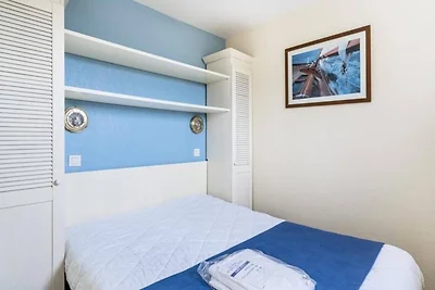 Apartment Navy Blue Residence