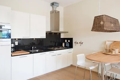 Moderne Wohnung, in der Nähe von Strand und...