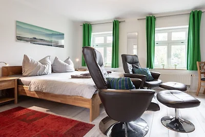 Ferienwohnung in Wiek mit Barbecue
