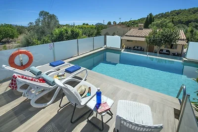Villa in Pollensa mit Schwimmbecken