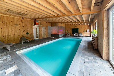 Splendida villa con piscina e sauna a...