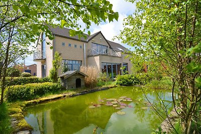 Lussuosa villa con piscina a Sourbrodt