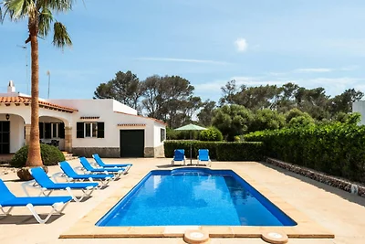 Villa in Cala Blanca mit privatem Pool
