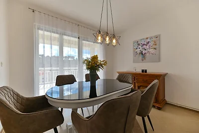 Wohnung mit Garten in Trogir