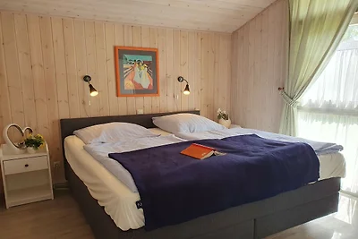 Ferienhaus mit Sauna im Ferienpark Mirow