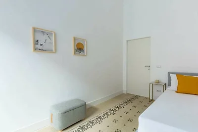 Piazza Amedeo Stijlvol appartement