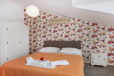 Apartments Villa Angela - Studio Apartment wi...